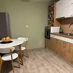Apartment Olive Grand 8 To 10 Guests Balcony Parking