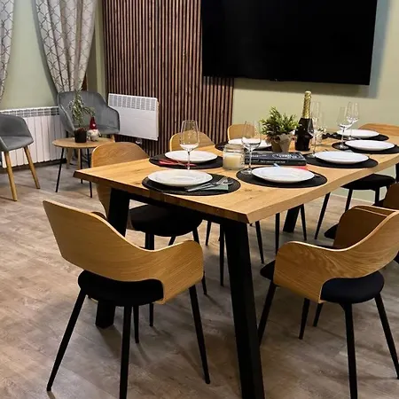 Olive Grand 8 To 10 Guests Balcony Parking